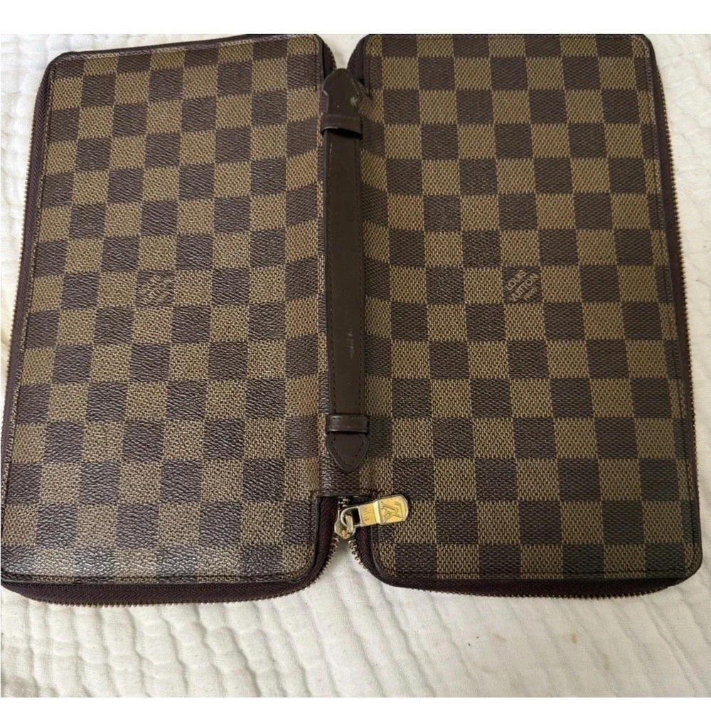 RARE Authentic Louis Vuitton Damier Ebene Travel Voyage Wallet Pochette‎ Porte
